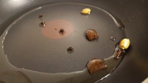 Roast whole spices in methi mattar malai recipe