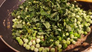 Add the peas and methi in methi mattar malai recipe