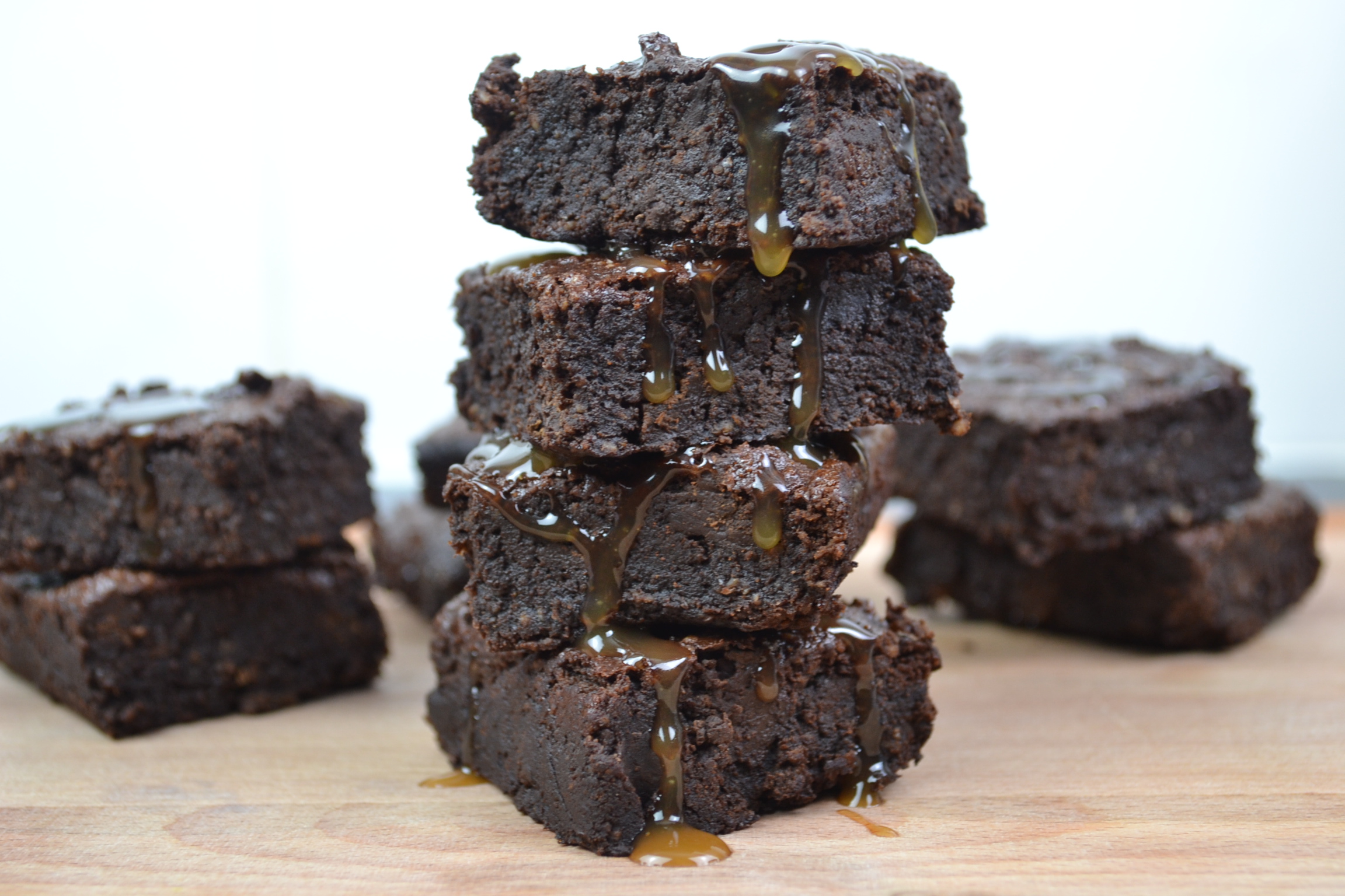 Vegan brownies recipe gluten-free with vegan salted caramel