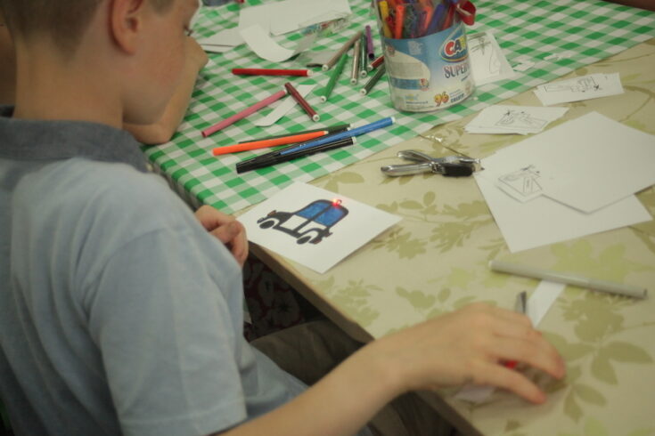 Codasign's Light Up Drawing Workshop at Mansfield Central Library. Photo by Gaelle Berton.