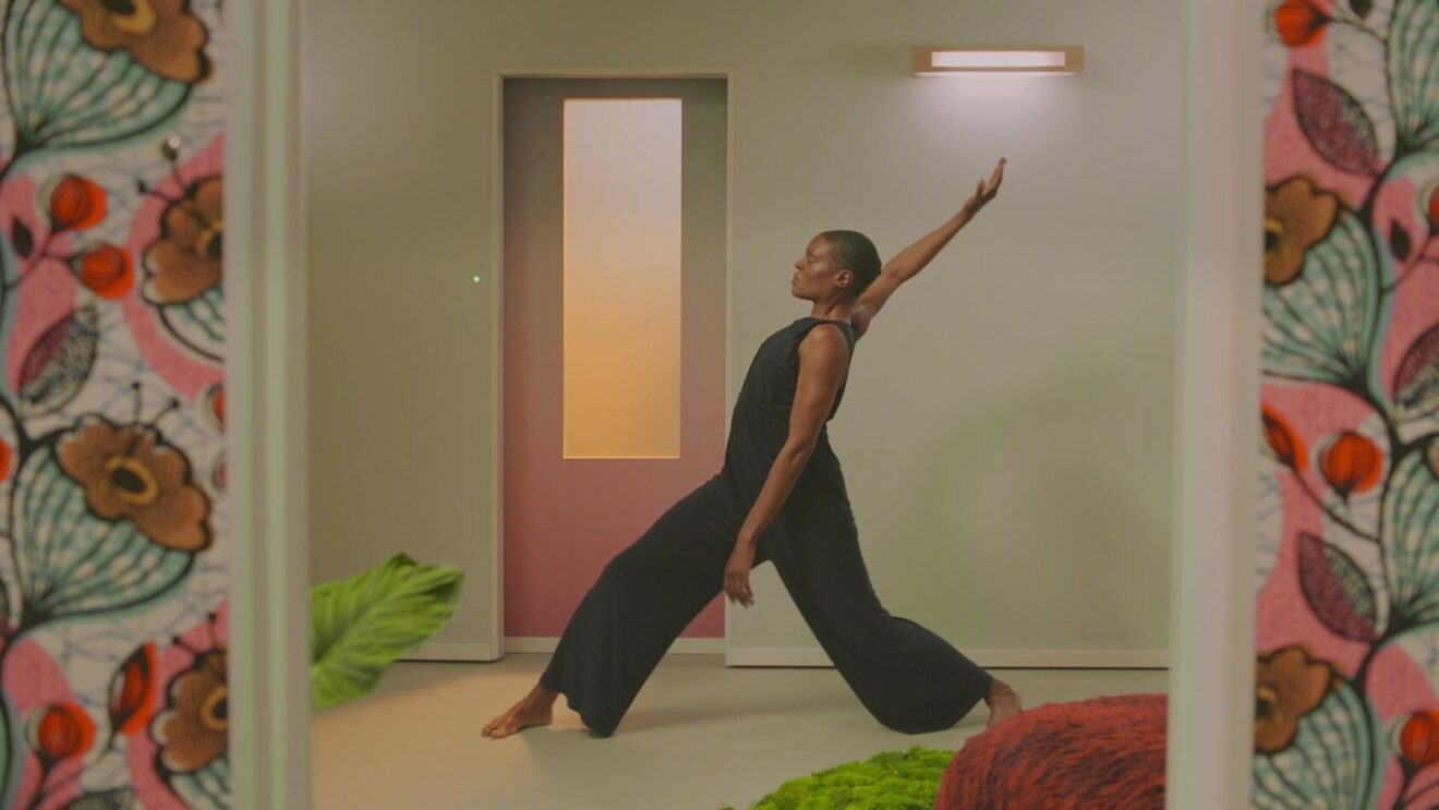 ‘REMOTE' (film still), 2022. © Mika Rottenberg and Mahyad Tousi. Courtesy the artists and Hauser & Wirth.