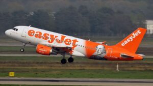 EasyJet cancels hundreds of flights at the last minute