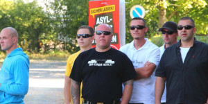 Jörgen Ceppok (centre) of Kameradschaft Hauptvolk has worked for private security companies (undated). (© apabiz)