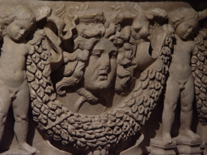 garland-sarcophagus-2