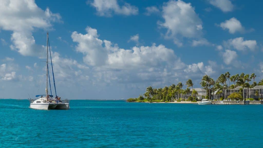 experience-the-top-water-sports-adventure-in-the-grand-cayman-aguadoo