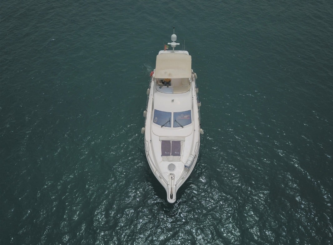 Dubai Boat Charter on the Cozmo 52ft Sea Breeze