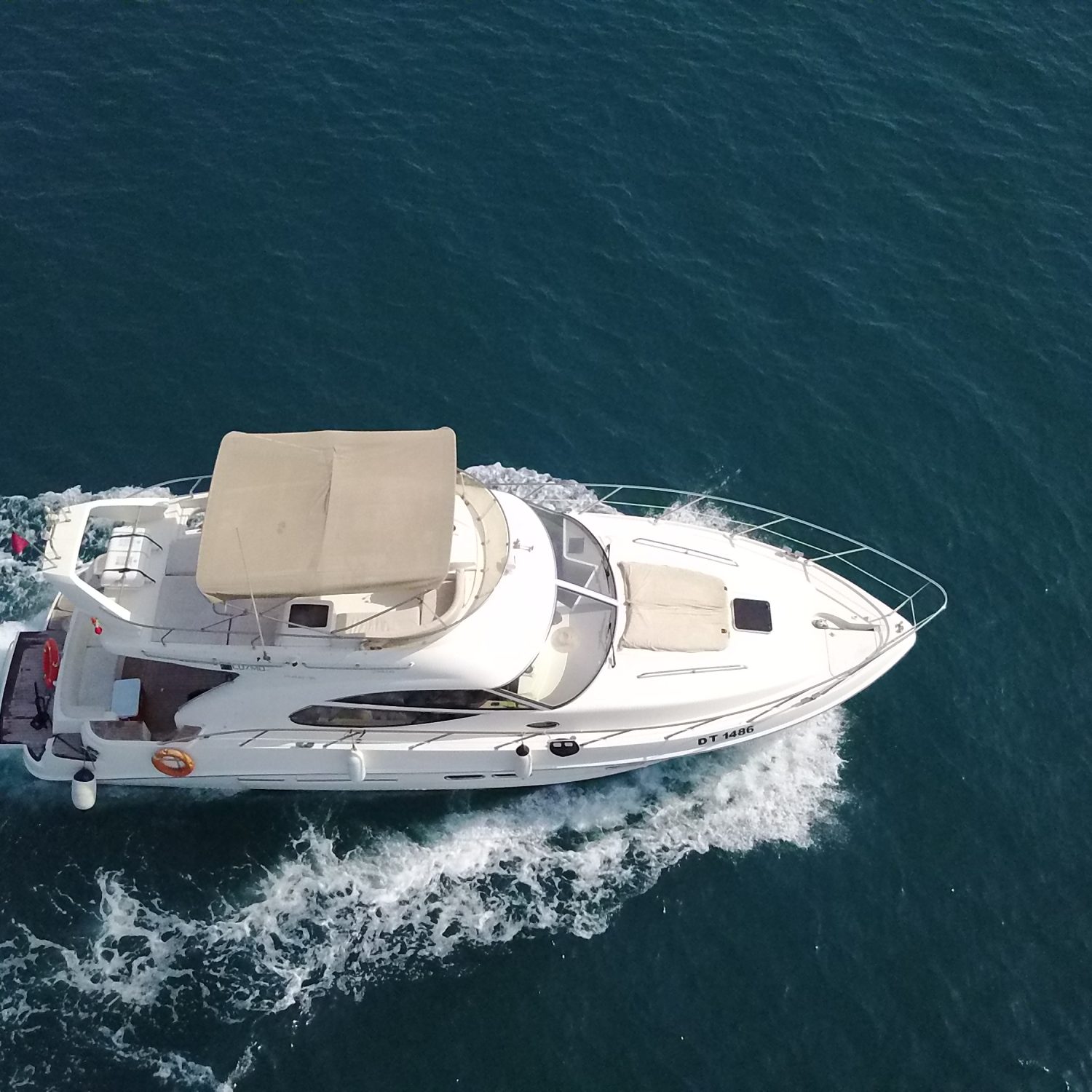 Dubai Boat Hire Aboard the Cozmo 45ft Sealine