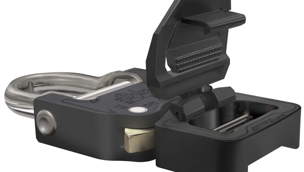 D RING COBRA® PRO STYLE 18 KN SNAKEBITE D-RING COBRA® PRO STYLE 18 kN SNAKEBITE