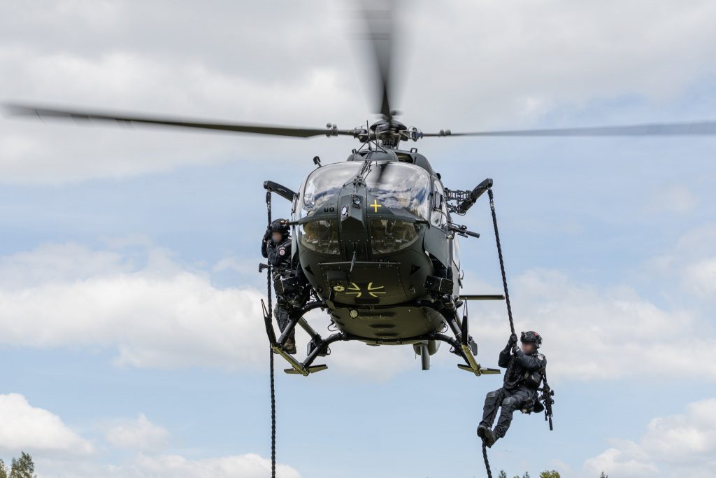 Fast-Roping