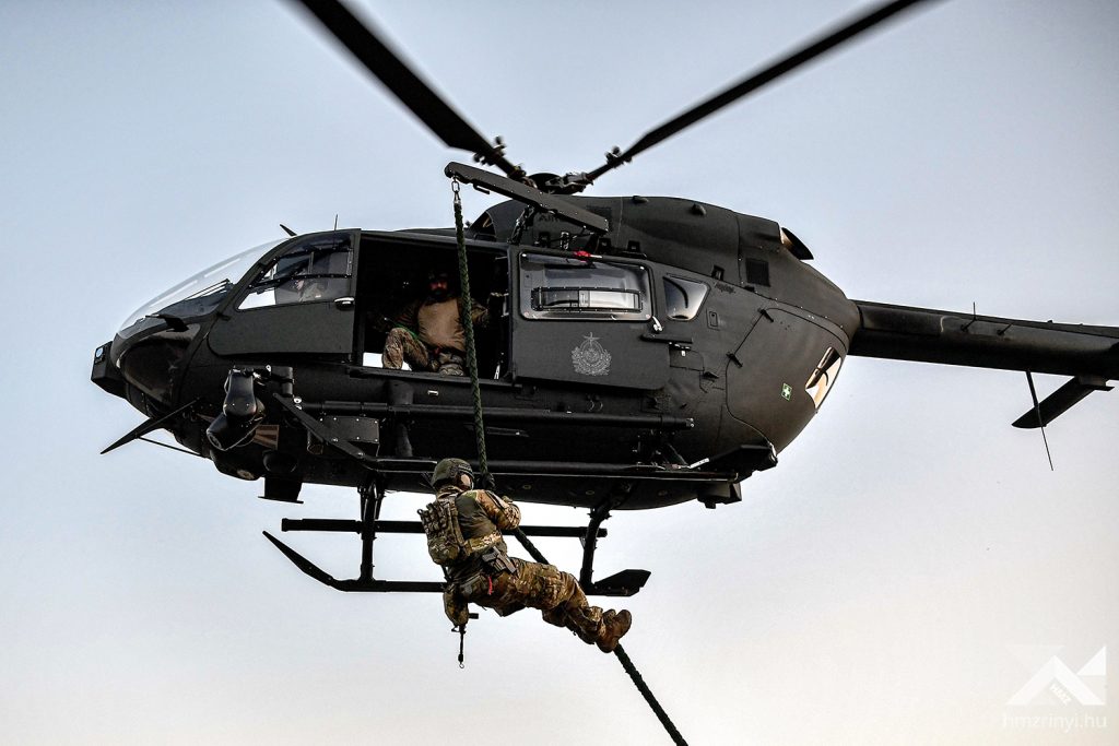 Fast-Roping