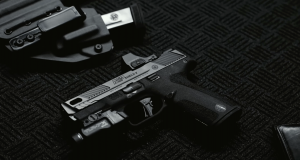 Performance Center® Shield X™ Carry Comp® Performance Center® Shield X™ Carry Comp®