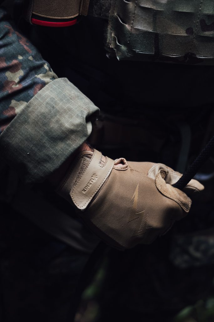 X-ROAR Tactical Abseiling Glove