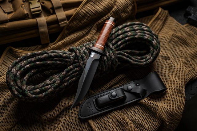 SOG Bowie fixed blade