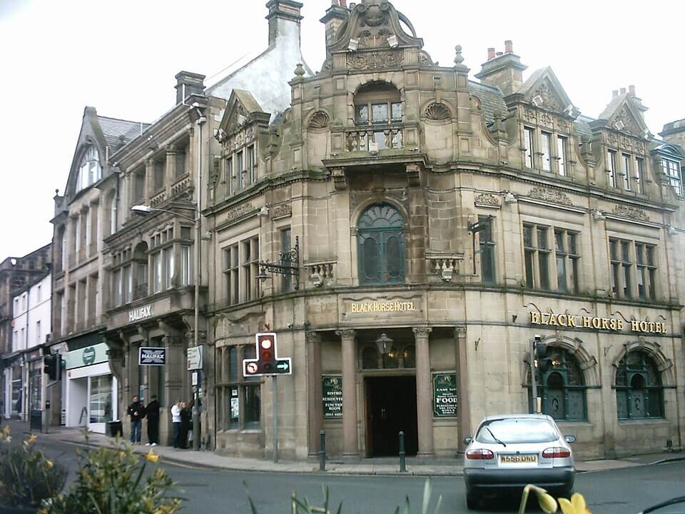 black horse hotel