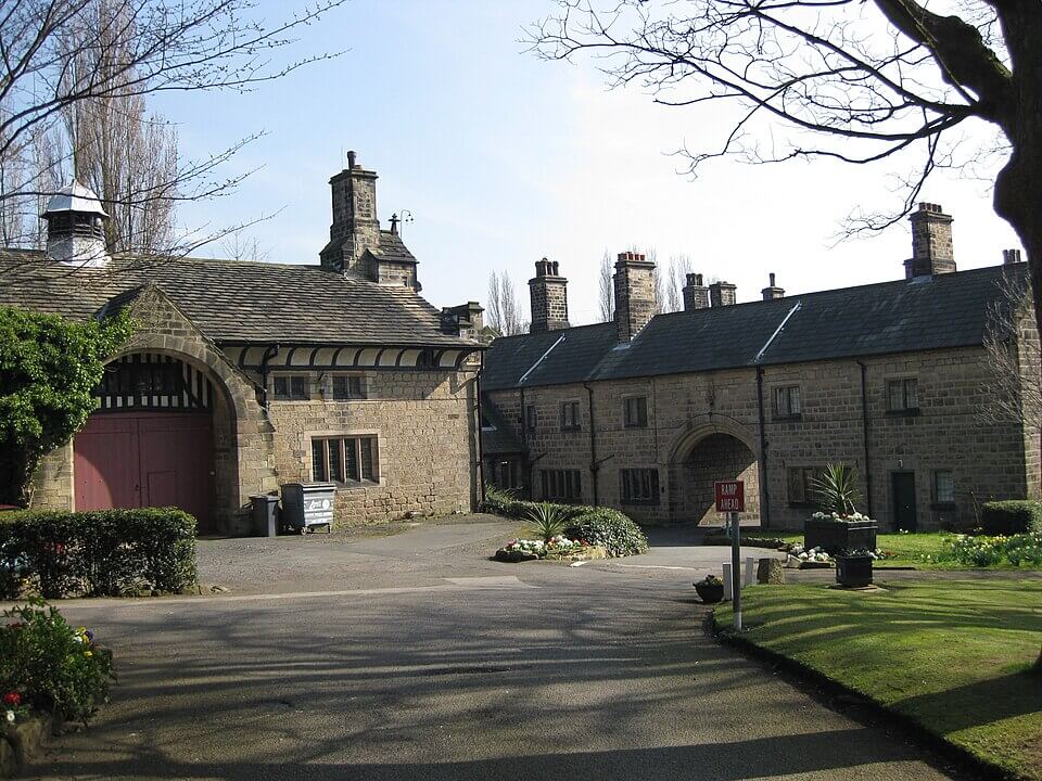 carr manor