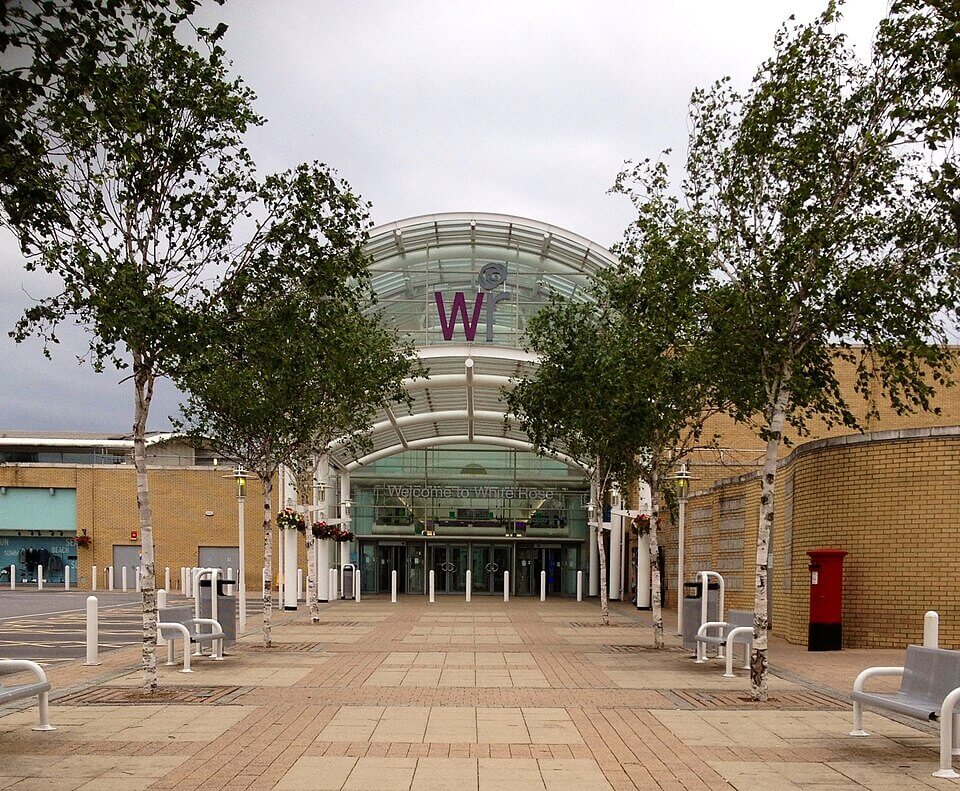 white rose shopping centre