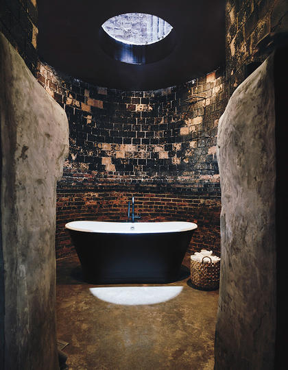Bathhouse, Brooklyn