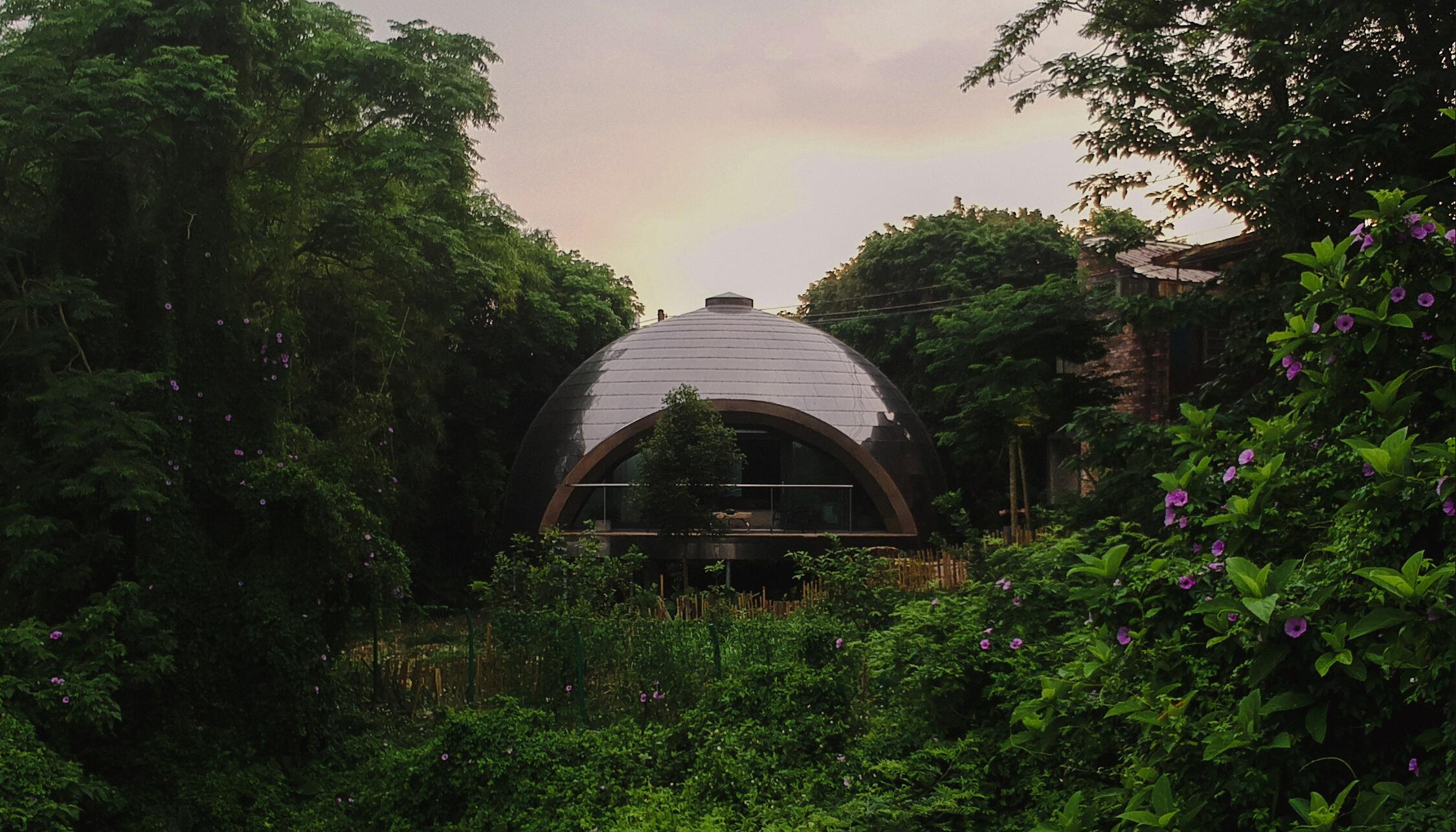 Halodome Panorama Timothy Oulton