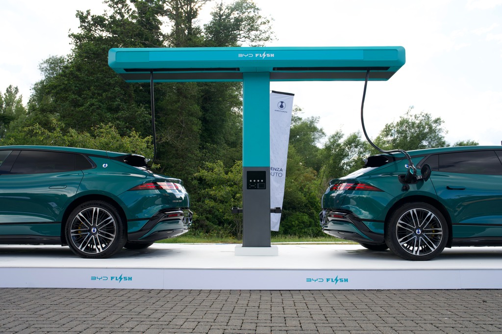 Ready in 5, Full in 9, Cold Add 3: FLASH Charging makes its UK debut