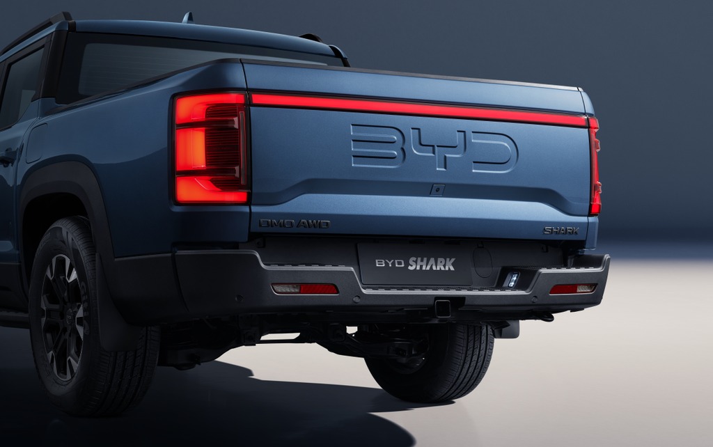 New BYD SHARK brings ground-breaking Super Hybrid power to pickups