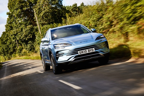 BYD SEAL U DM-i scoops two prizes at the Autotrader Drivers’ Choice Awards 2026