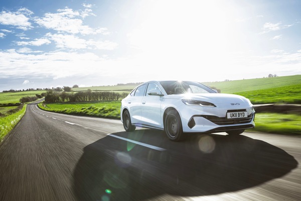 BYD SEAL 6 DM-i and SEAL 6 DM-i TOURING awarded five-star Euro NCAP safety rating