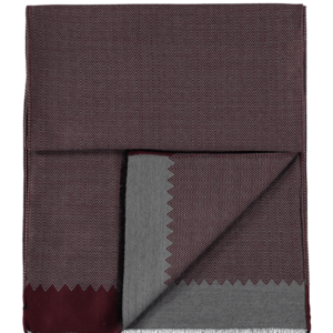 wool-scarf-herringbone-grey-burgundy-detail wool-scarf-herringbone-grey-burgundy