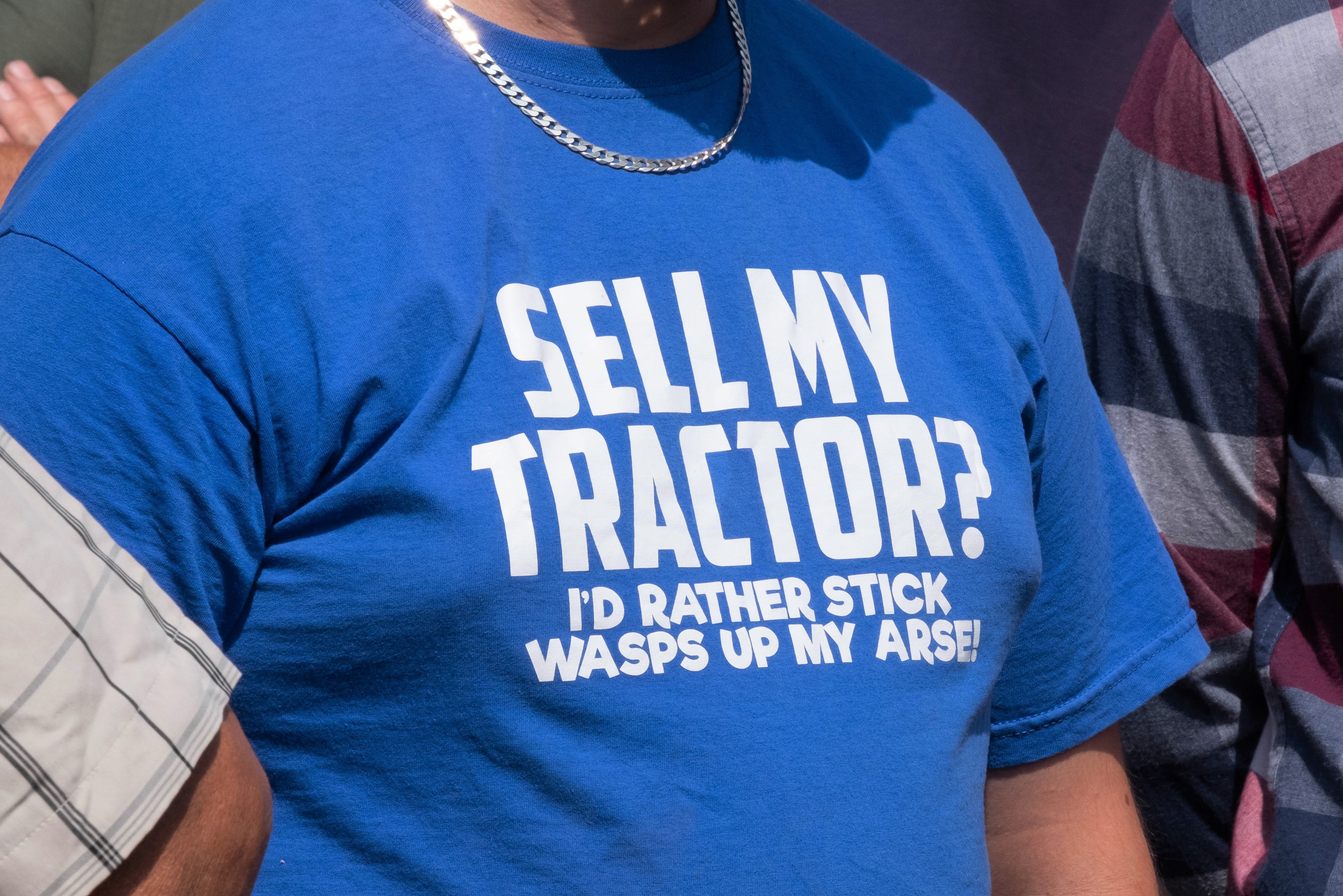Auction report Well aged tractors of a blue hue under the hammer