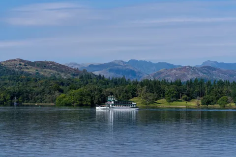 Yellow Cruise, Motor Museum & Aquarium