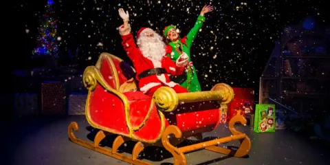 Santas sleigh show