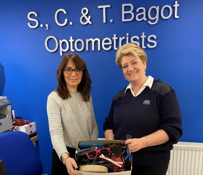 Windermere Lake Cruises handing over glasses