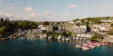 Self drive boats at Bowness Bay