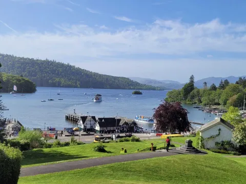 Pier images that appear on search results Bowness 01