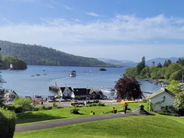 Pier images that appear on search results Bowness 01