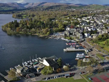 Pier images that appear on search results Bowness 03