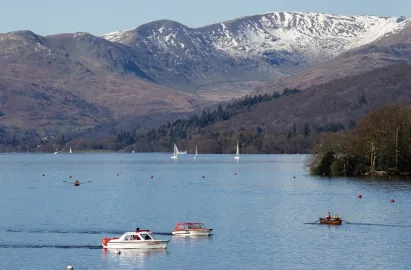 A dusting of snow on top of Fairfield Horseshoe