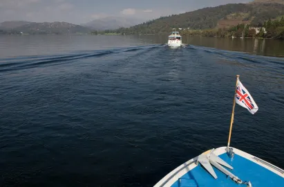 The circular cruise is a great introduction to the lake