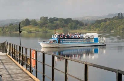 Smaller boats (launches) call in to Brockhole Pier