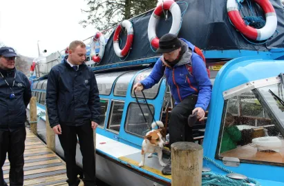 Dogs are welcome on on the boat and lakeshore path
