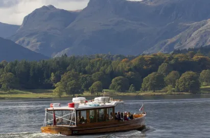 A traditional launch on the Green Cruise