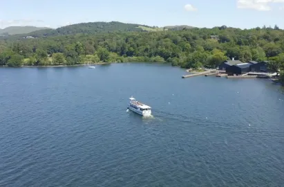 Lakeland II approaching Windermere Jetty (museum)