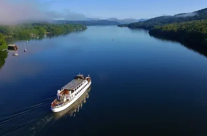 MV Swan on the Yellow Cruise from Lakeside