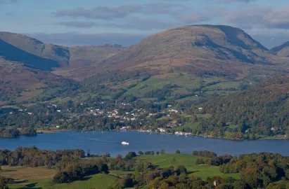 MV Swan departing Ambleside (Waterhead)