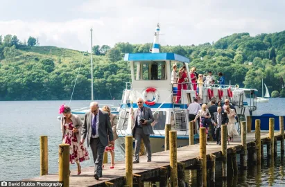 Miss Lakeland arriving at Storrs Hall Pier.