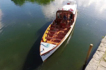 Muriel II on Cross Lake Shuttle approaching Ferry House Jetty