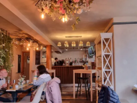 Poppi red, Hawkshead