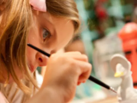 Jemima sculpture painting @ World of Beatrix Potter