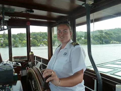 Dawn  Jackson, On  Mv  Teal Small