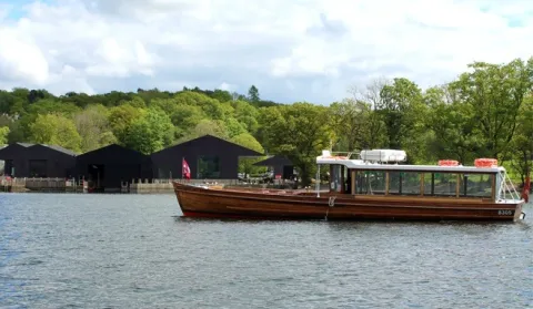 Queen at jetty web news image 01 opt