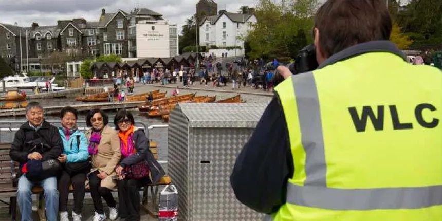 Summer job recruitment web news image 01